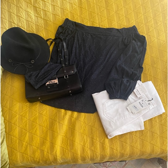 Super soft comfy off the shoulder blouse. - Picture 7 of 11